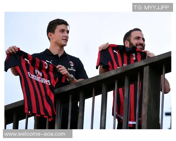 卡尔达拉回顾米兰经历与期待差距大看到与伊瓜因合影依然心痛不已