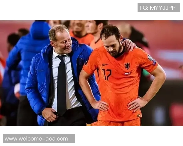 阿贾克斯有意租借曼联中场乌加特小布林德成备选方案