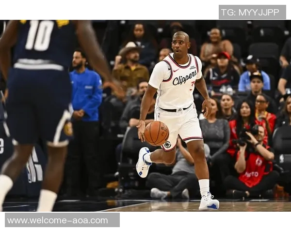 保罗回归快船因离家近如今却被交易至国外球队令人感慨不已 保罗回归快船因离家近如今却被交易至国外球队令人感慨不已