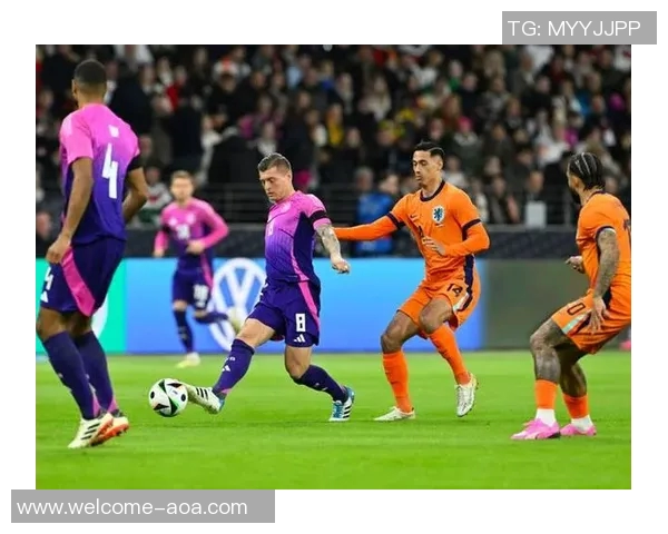 马赛总监透露与昆滕廷伯签约四年半并租借恩瓦内里情况