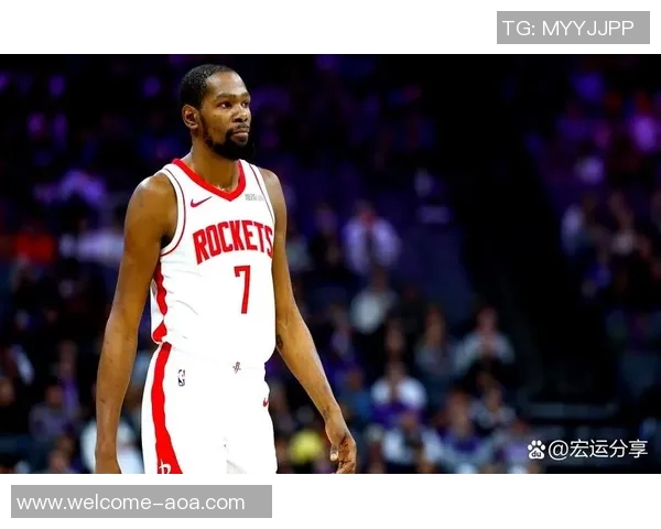 杜兰特距离超越张伯伦仅需15分争夺历史得分榜第七位的关键时刻 杜兰特距离超越张伯伦仅需15分争夺历史得分榜第七位的关键时刻