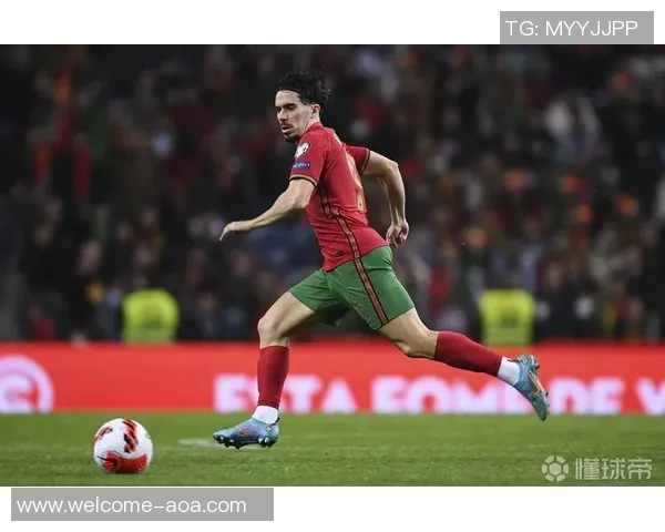 维蒂尼亚谈未来不考虑皇马和沙特自评佩德里内维斯B费前三我排第四